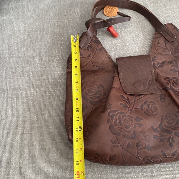 Vélez Brown Genuine Lather Boho Shoulder Bag - Picture 8 of 13